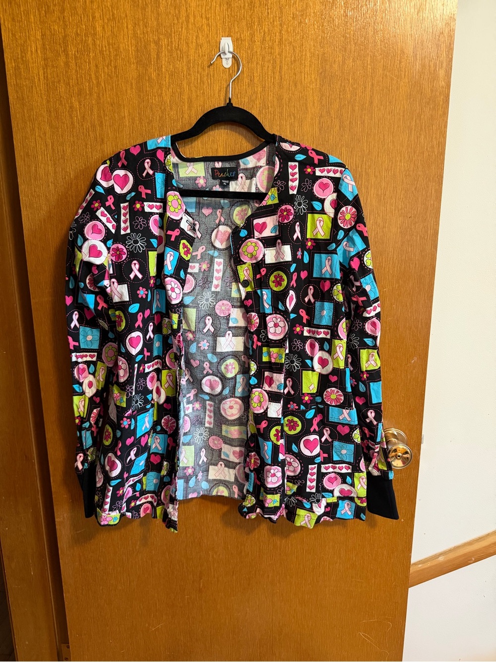Peaches Uniforms Black Printed Open-Front Scrub Jacket with Pink & Blue Accents